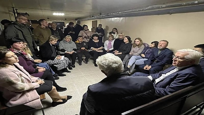 الرئيس الألماني يحتمي بملجأ هربا من الموت