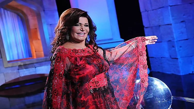 الراقصة نجوى فؤاد: نادمة على دخول الفن وعدم الإنجاب