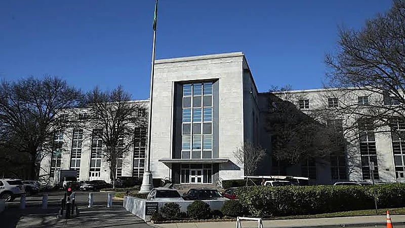 "سفارة المملكة بواشنطن" تدعو المواطنين المتواجدين بالالتزام بتعليمات السلطات