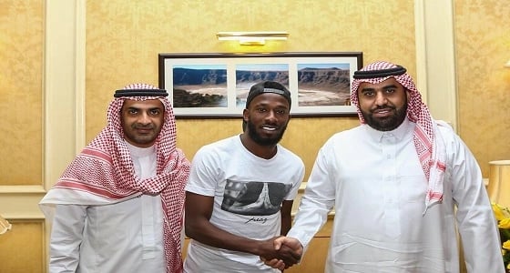 بالصور.. فهد المولد في الاتحاد حتى 2022