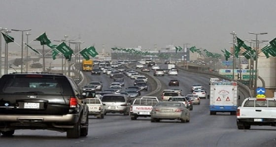 " عين المستهلك " يرد على شكوى أصحاب السيارات حول تأخر نقل الملكية