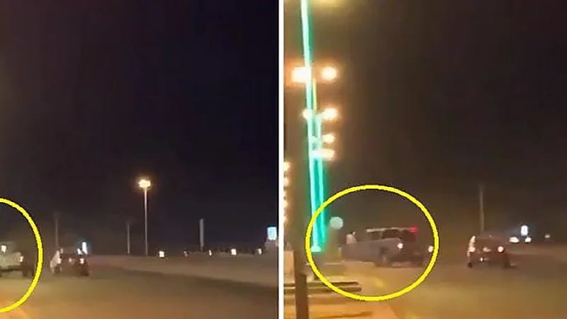 بالفيديو.. قائد مركبة يدهس 3 أشخاص أثناء التفحيط بالقويعية