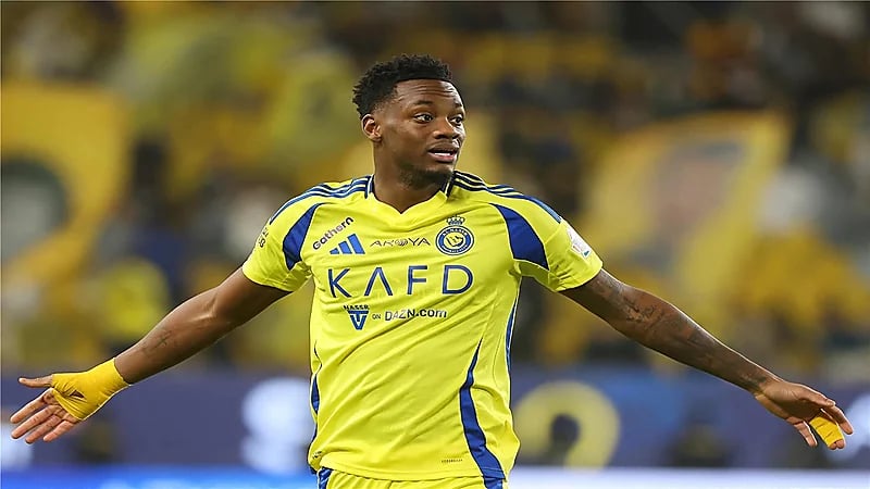 وكيل أعمال دوران يصل إسطنبول