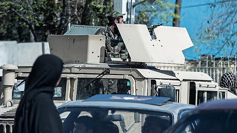 منع موظفات الأمم المتحدة الأفغانيات من العمل