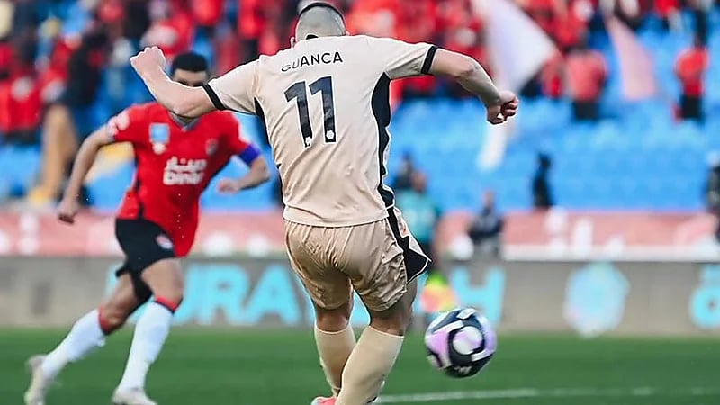 العلا يقترب من ضم جوانكا