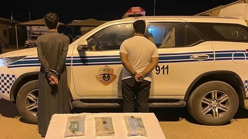 ضبط 3 كيلو جرامًا من الحشيش المخدر بحوزة شخصين بمكة