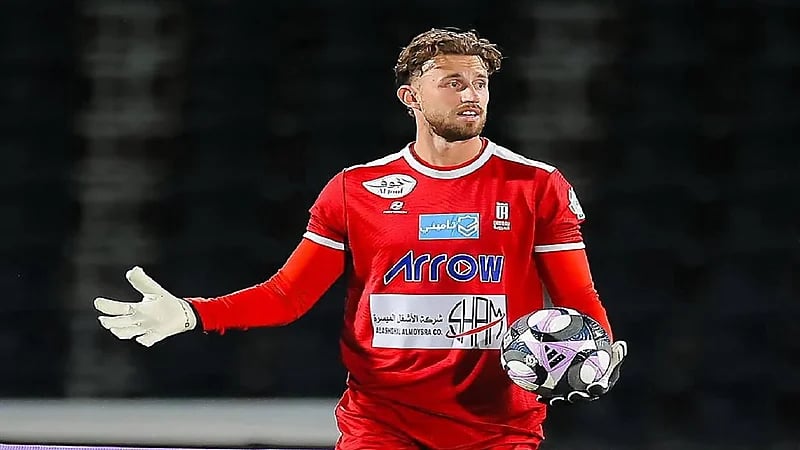 ناد هولندي يسعى وراء حارس العروبة السابق