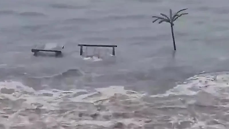 روسيا تعلن تسجيل تسونامي في منطقة كامتشاتكا بعد الزلزال ..فيديو