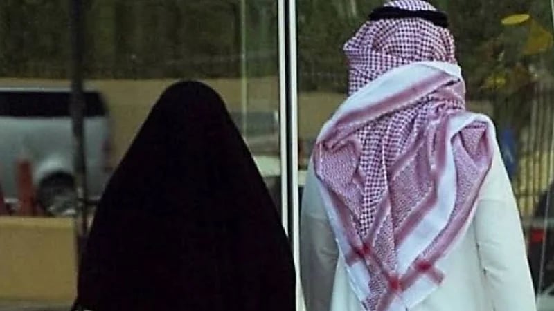 هل يثبت الطب المتسبب في نقل المرض الجنسي بين الزوجين ؟ محامٍ يجيب .. فيديو