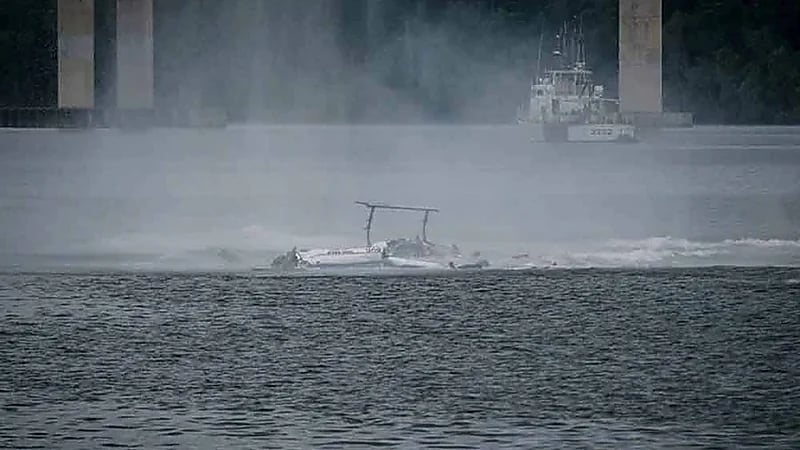 طائرة شرطة تتحطم خلال مناورة نووية في ماليزيا