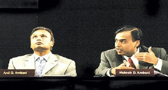 بعد صراع بينهما.. أغنى رجل في الهند يشتري الأعمال التجارية لشقيقه