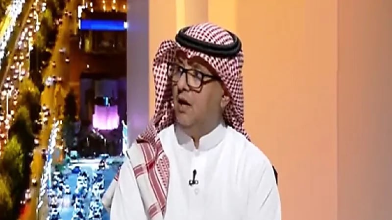 أخصائي اجتماعي: الانفتاح ووجود الرجال بجانب النساء أمر واقع