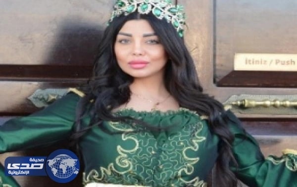 بالفيديو . رولا يموت ترد على شائعات تبرأ والدها منها بفيديو معه