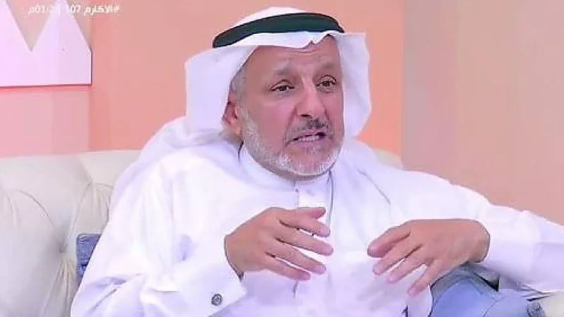 الخضيري يروي قصة دخول طفلة الطوارئ بسبب الشيبس والموهيتو