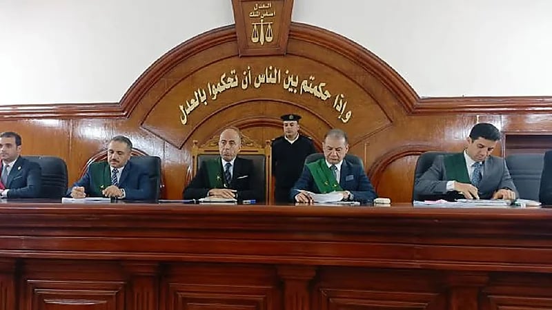 السجن المشدد لمسؤولين حكوميين بمصر بتهمة الرشوة