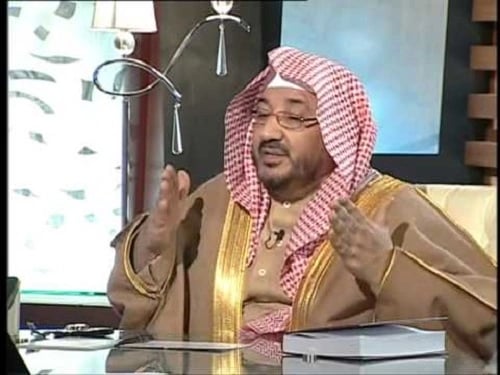 بالصور.. 200 ساعة يقضيها لاعب كمال أجسام لرسم وشم