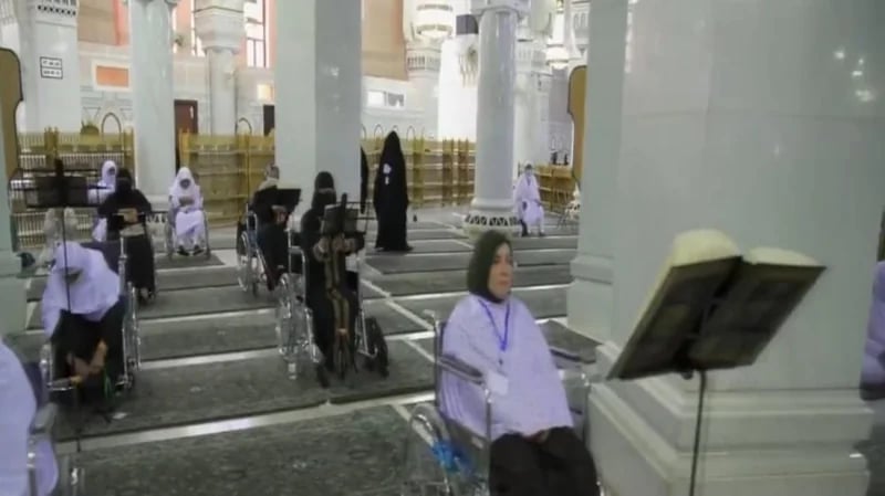 بالفيديو.. كيف تتم إدارة الحشود النسائية في المسجد الحرام ؟