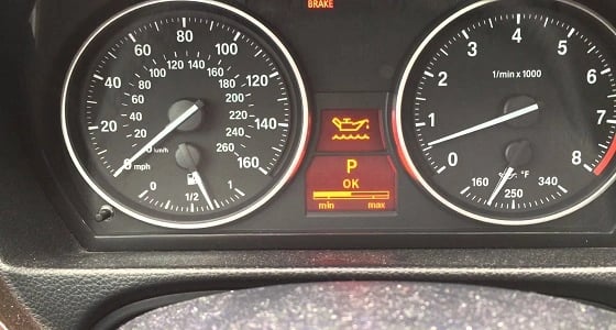 6 أسباب لظهور واختفاء لمبة الزيت