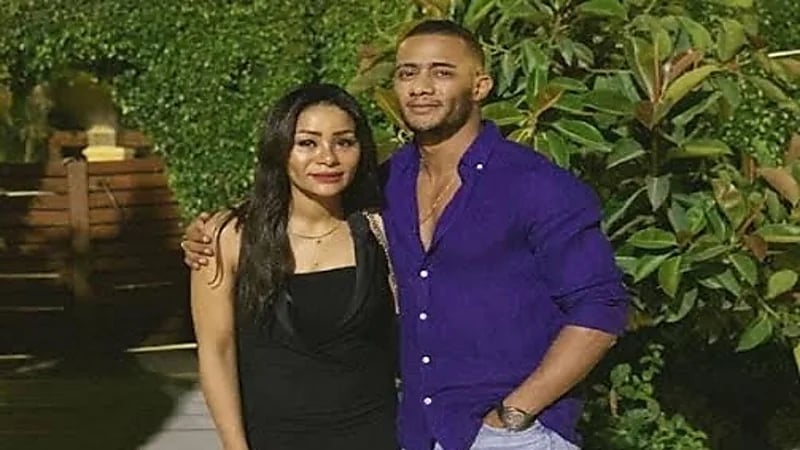 بالصور.. شقيقة محمد رمضان بعد صورته مع سمية الخشاب: لازم تشيلني زي حلاوتهم