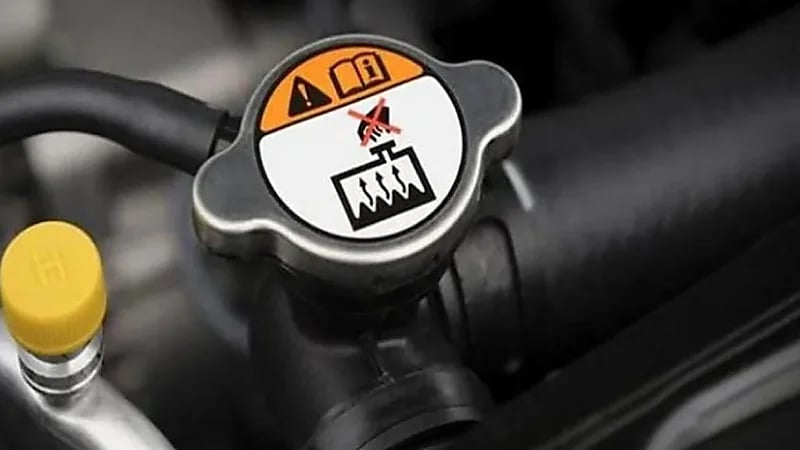 أهمية غطاء الردياتير في محرك السيارة وخطورة تلفه