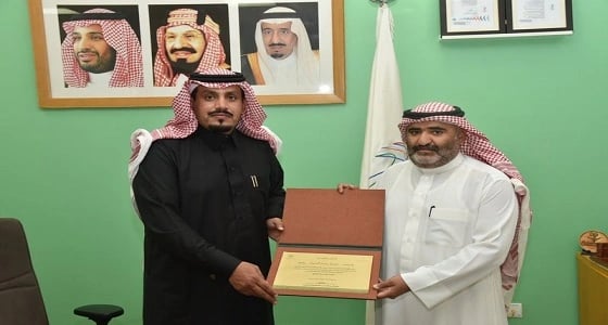 " سياحة الجوف " تكرم مواطناً استعاد قطعًا أثرية