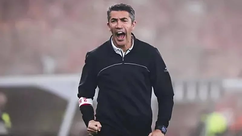 الأهلي المصري يغري مدرب بنفيكا السابق