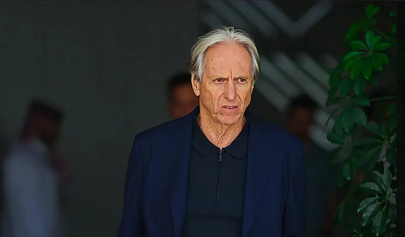 جيسوس يطلب تعزيز 3 مراكز في النصر ويبحث عن بديل لرونالدو