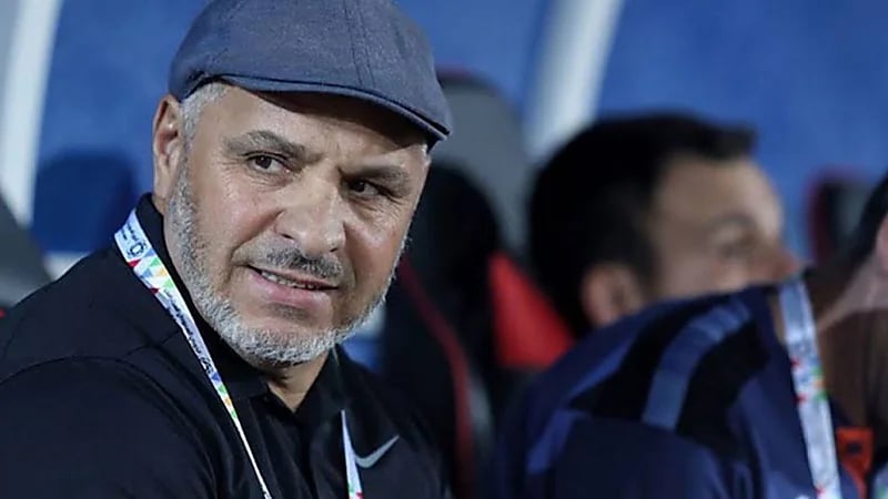 مصادر تؤكد أن نور الدين بن زكري الأقرب لتدريب نادي الطائي .. فيديو