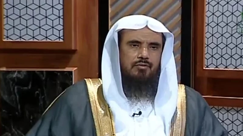 "الخثلان" يوضح حكم تعليق الفوانيس في البيوت أو الشوارع