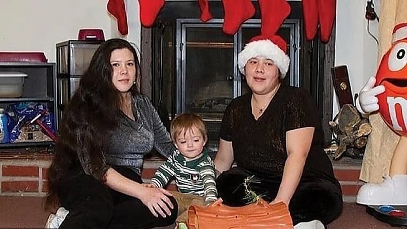 نهاية مأساوية لعائلة أمريكية انجرفت وراء نظريات المؤامرة