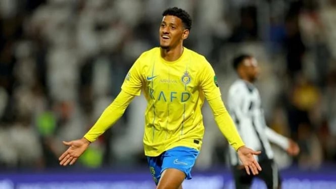 ذهبي يتعهد بحل أزمة مهاجم النصر