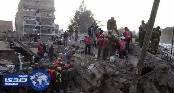 بالصور..انهيار مبنى من سبعة طوابق وفقدان 15 شخصا في نيروبي الكينية
