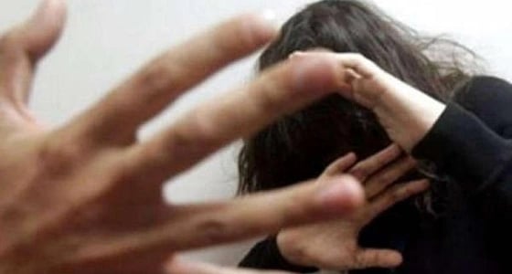 لاعب كرة خليجي شهير يغتصب سيدة عربية