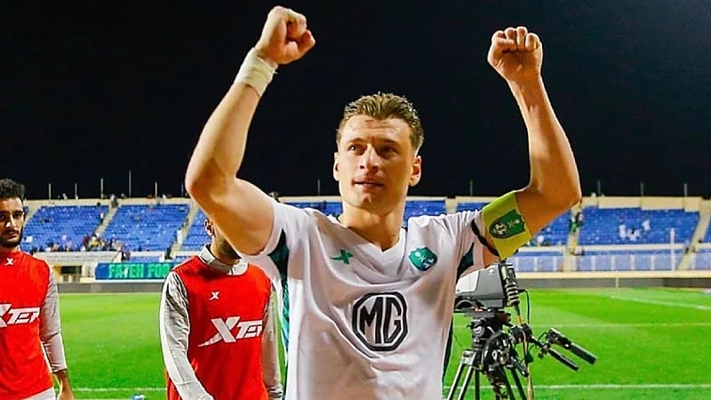 طرابزون سبور يقترب من ضم لاعب الأهلي أليوسكي