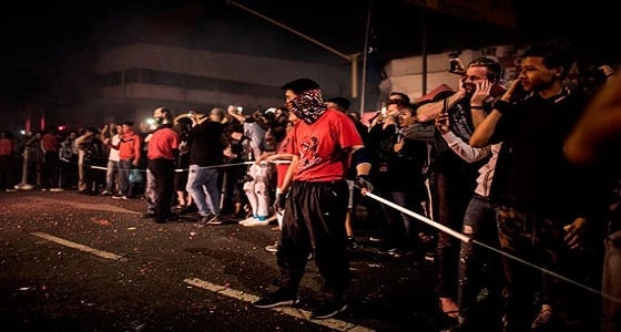 إطلاق الألعاب النارية في الصين لقتل الأرواح الشريرة خلال الاحتفال بعام الكلب