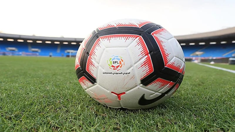 إلغاء "المادة 17" المتعلقة بعقود اللاعبين