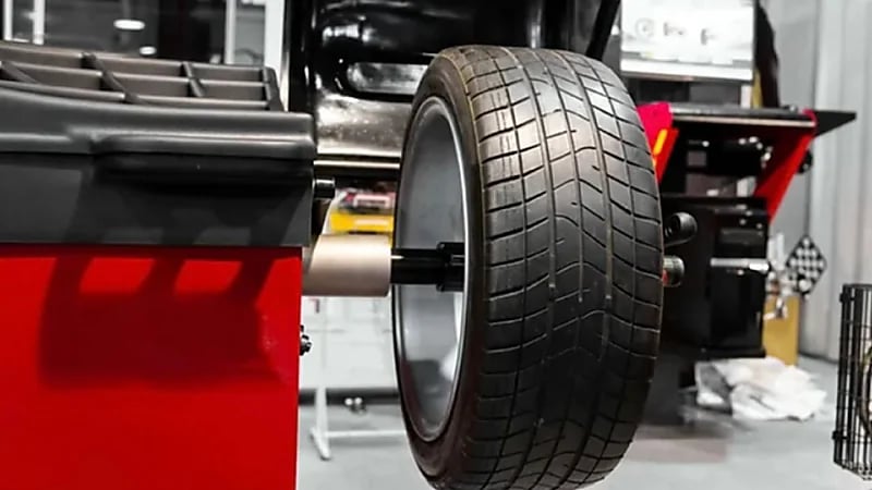 أضرار إهمال ترصيص إطارات السيارات