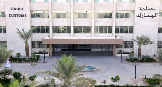 تدوير 11 قياديا بالجمارك