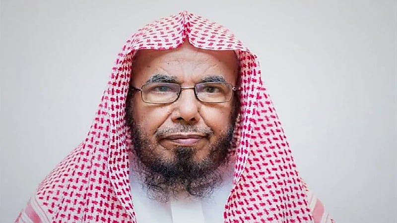 المطلق: ليس على من أجرت تكميم معدة إبلاغ المتقدم للزواج منها