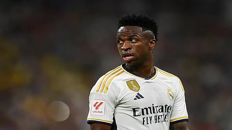 300 مليون يورو تُقرب فينيسيوس من دوري روشن