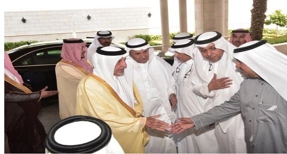 بالصور.. أمير مكة يقدم التعازى لعائلة الشاعر إبراهيم خفاجي