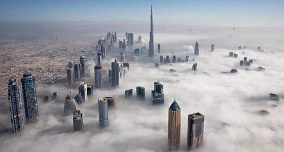 بالصور.. أبراج دبي وسط السحاب بعدسة ولي العهد