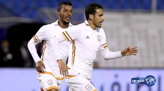 مسلح يطلق النيران على ملهى ليلي في أمريكا