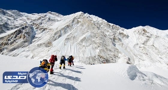وفاة مسن 85 عامًا أثناء محاولته تسلق جبل إيفرست