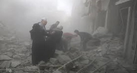 بالفيديو.. وفاة طفلة فور انتشالها من تحت أنقاض الغوطة الشرقية