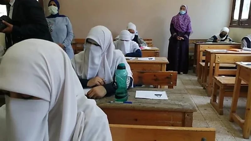 منع معلمات "الأزهر" من وضع المكياج