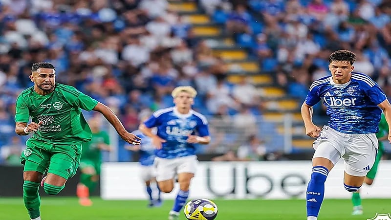 كومو الإيطالي يهزم الأهلي بثلاثية