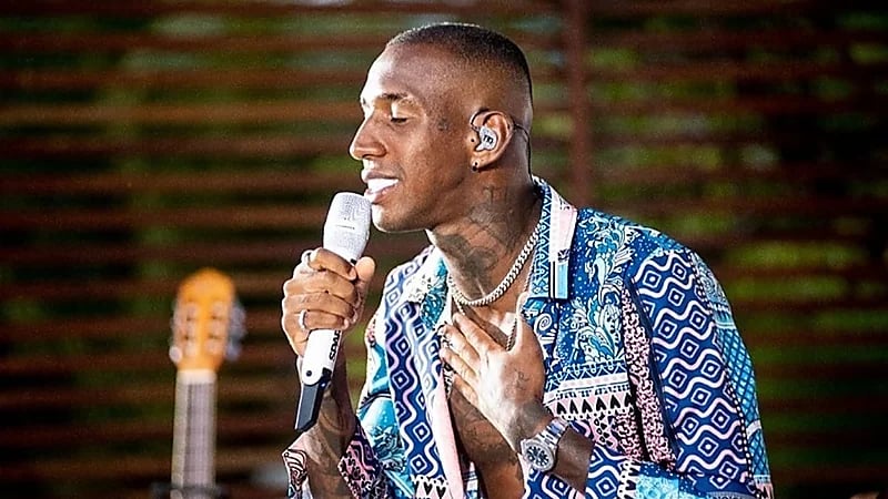 تاليسكا يحيي حفلاً غنائياً في البرازيل .. فيديو