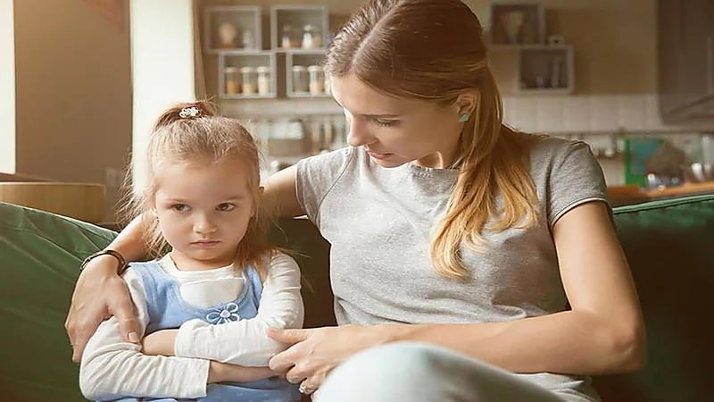 كلمات تضر الطفل أثناء التعامل معه