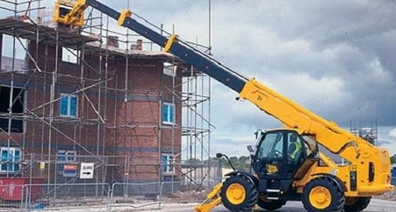 مقتل 4 عمال وإصابة 5 أخرين إثر انهيار رافعة بأندونيسيا